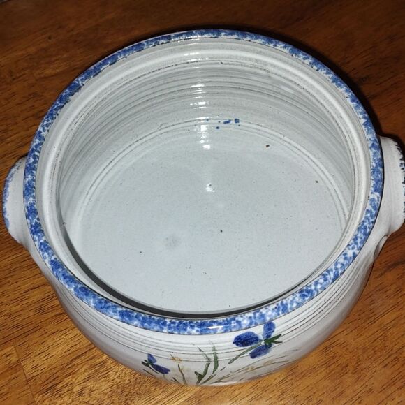 Owens Pottery Twist Handle Lidded Baker, Seagrove NC, Signed Nancy Owens Brewer - Picture 6 of 7